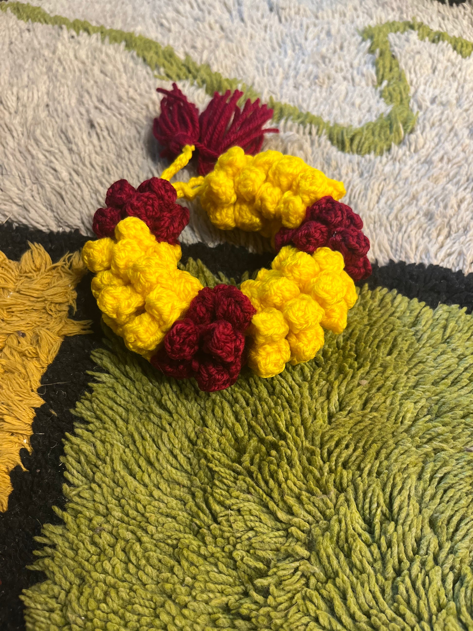 Gainda Phool Crochet Gajra Gulyarn